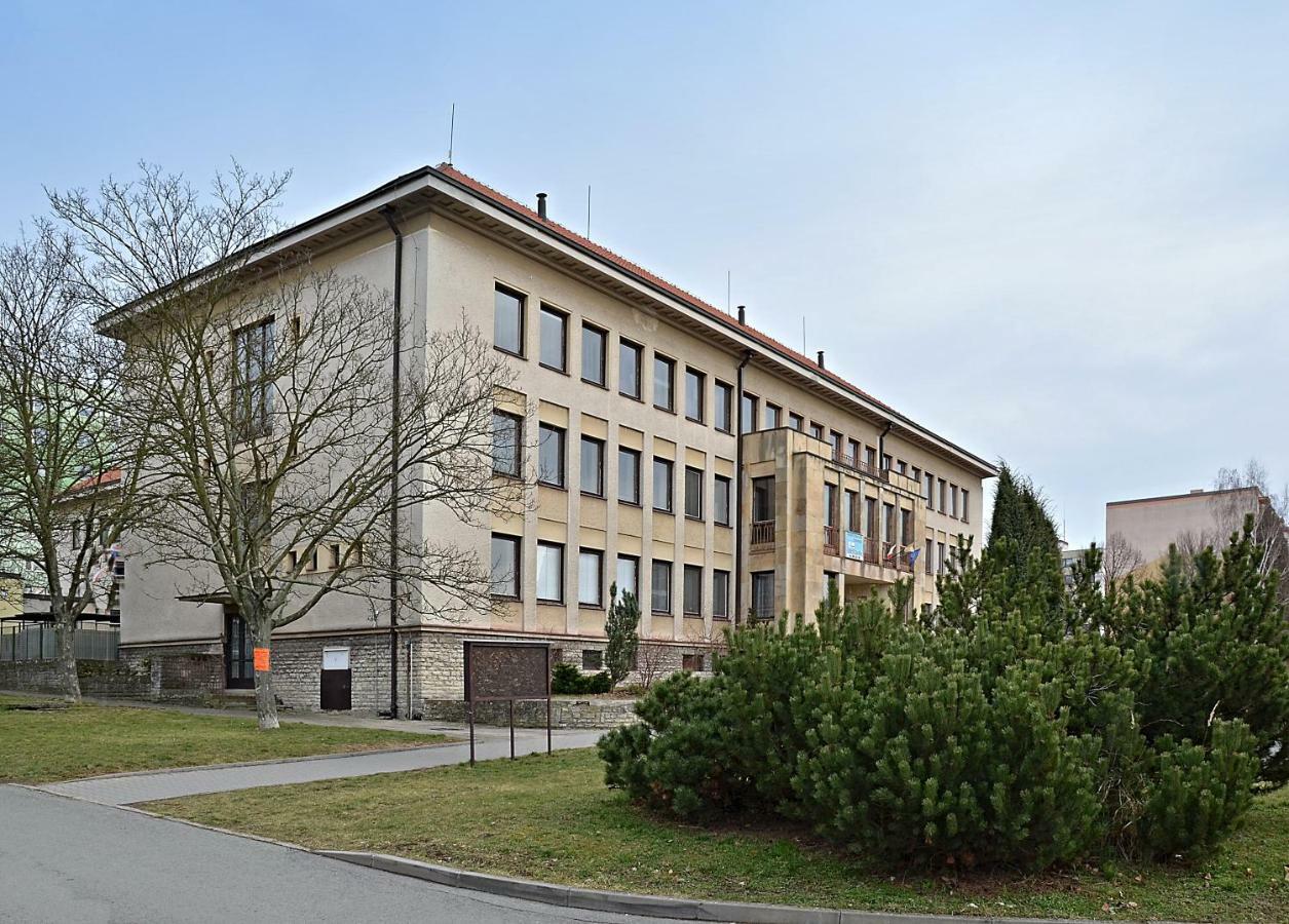 Hotel Dobruska Exterior photo